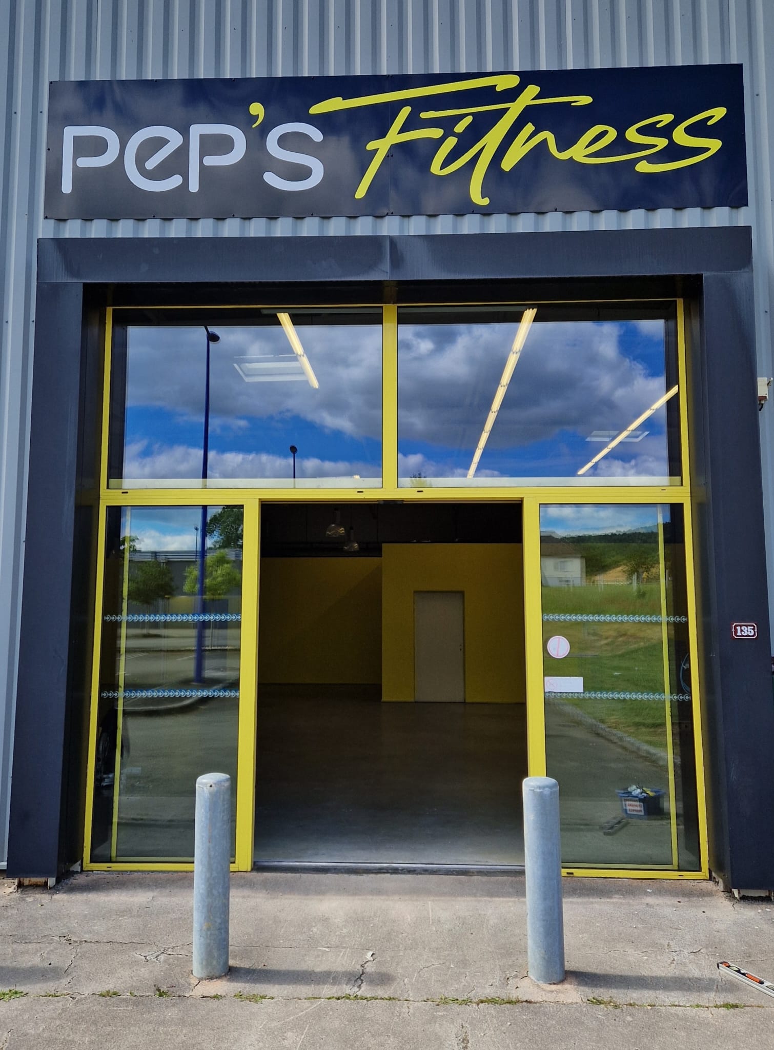 Intérieur de la salle Pep's Fitness à Pré-en-Pail-Saint-Samson